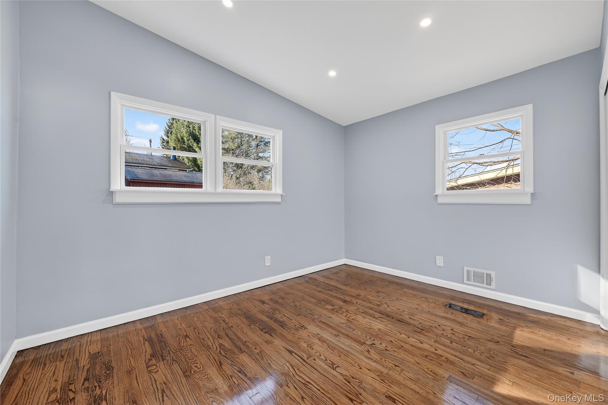 Single Family The Curve  Sullivan County, NY 12775, MLS-945662-21