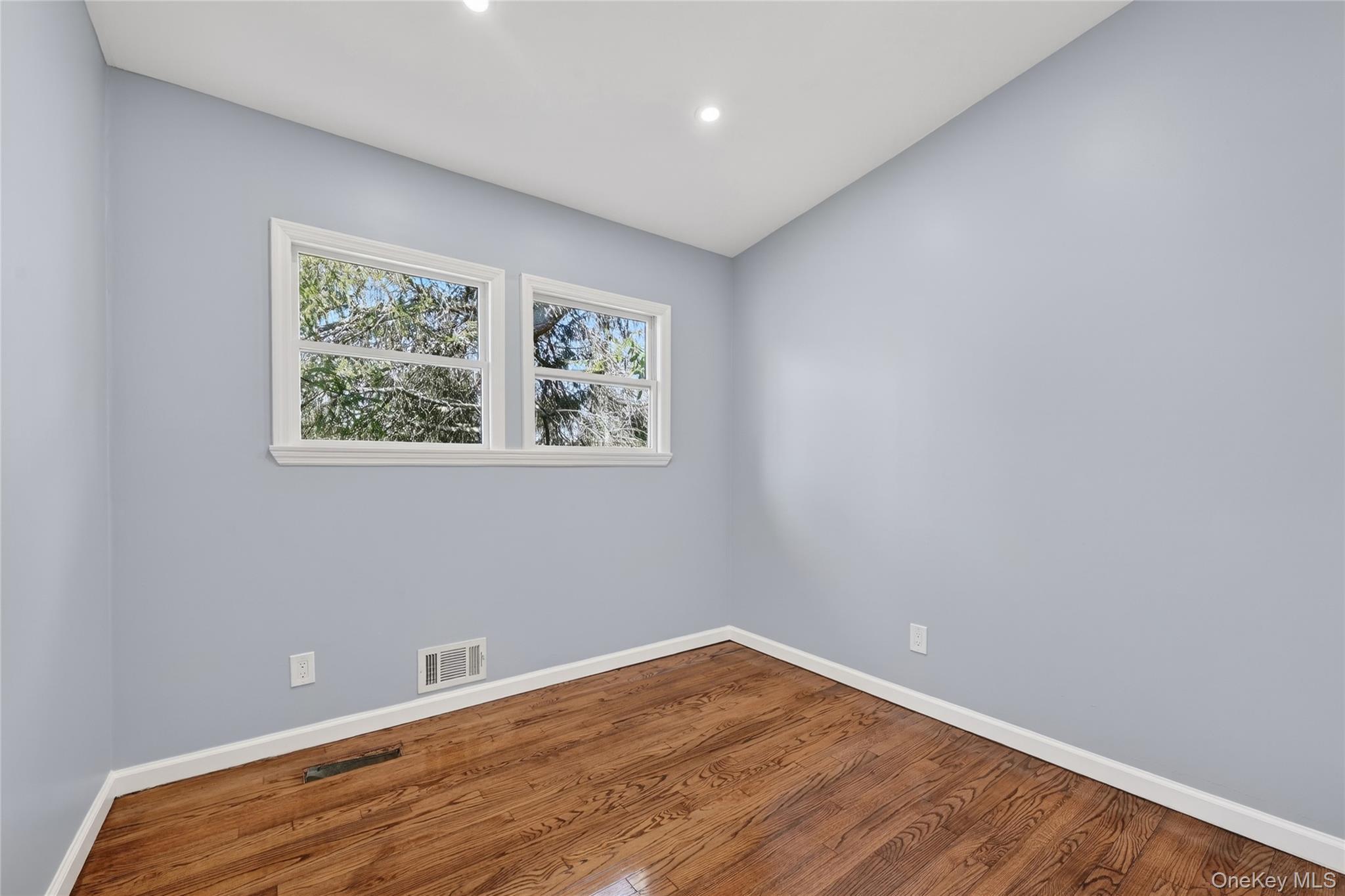 Single Family The Curve  Sullivan County, NY 12775, MLS-945662-23