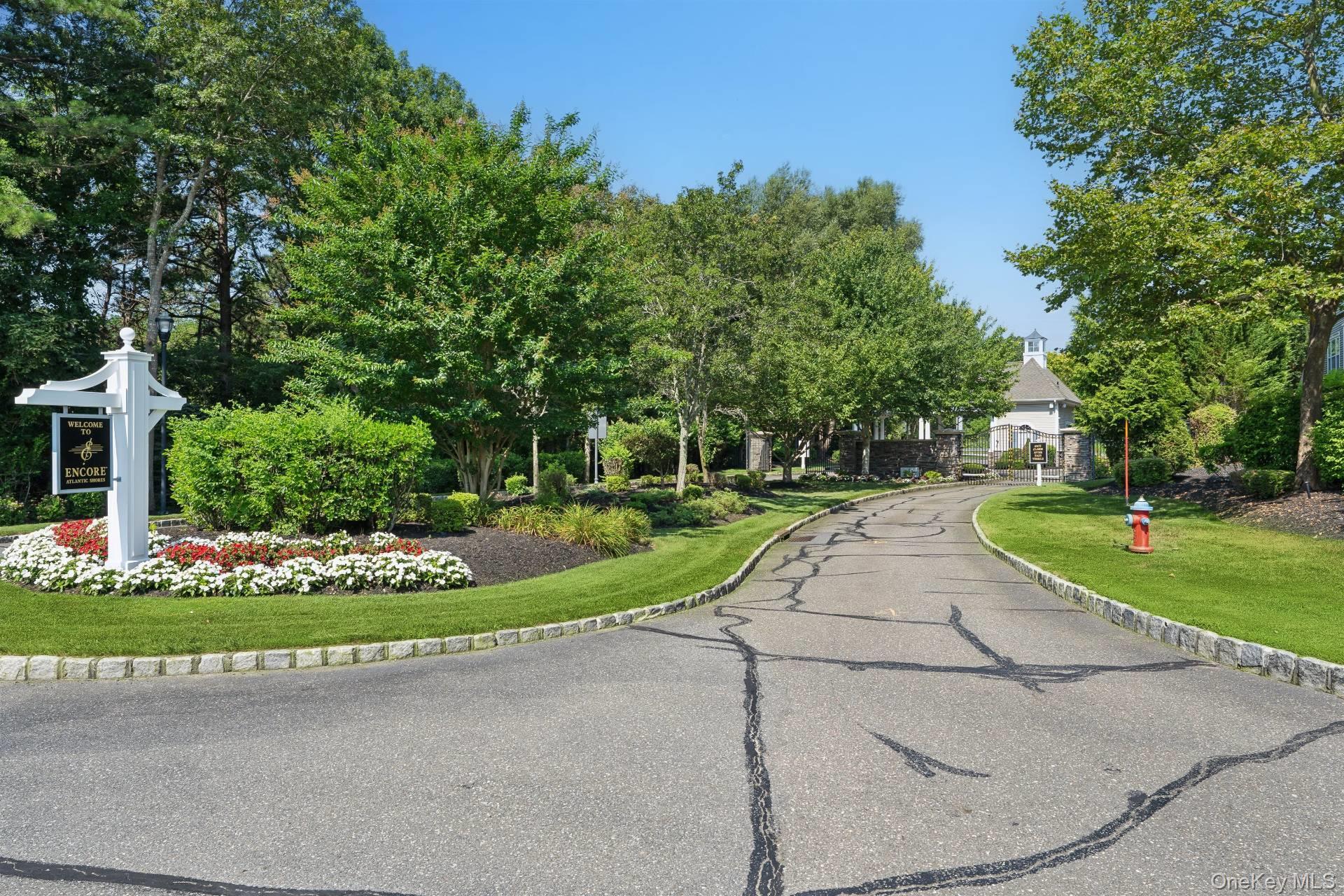 Condo Encore  Suffolk County, NY 11941, MLS-945667-21