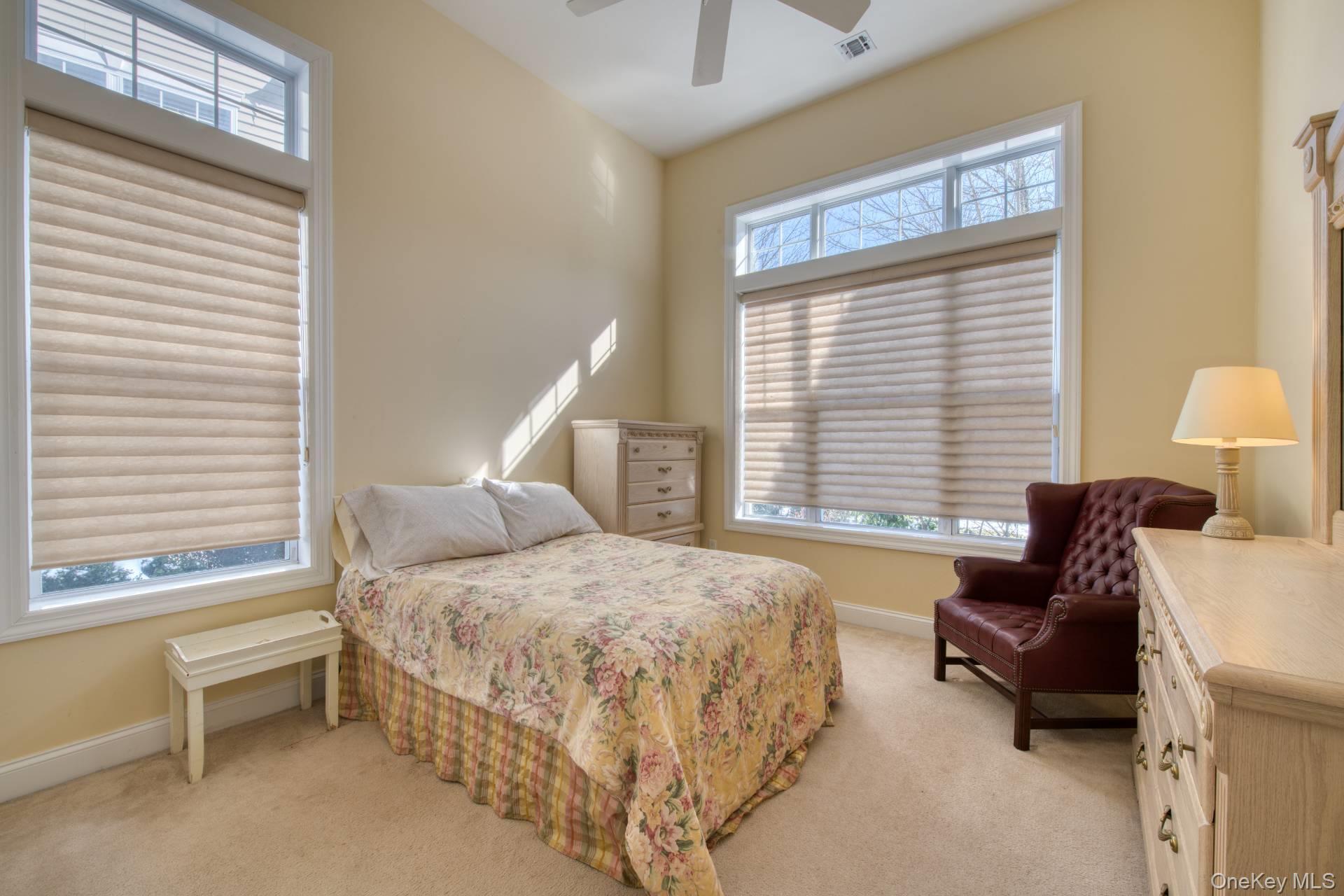 Condo Encore  Suffolk County, NY 11941, MLS-945667-9