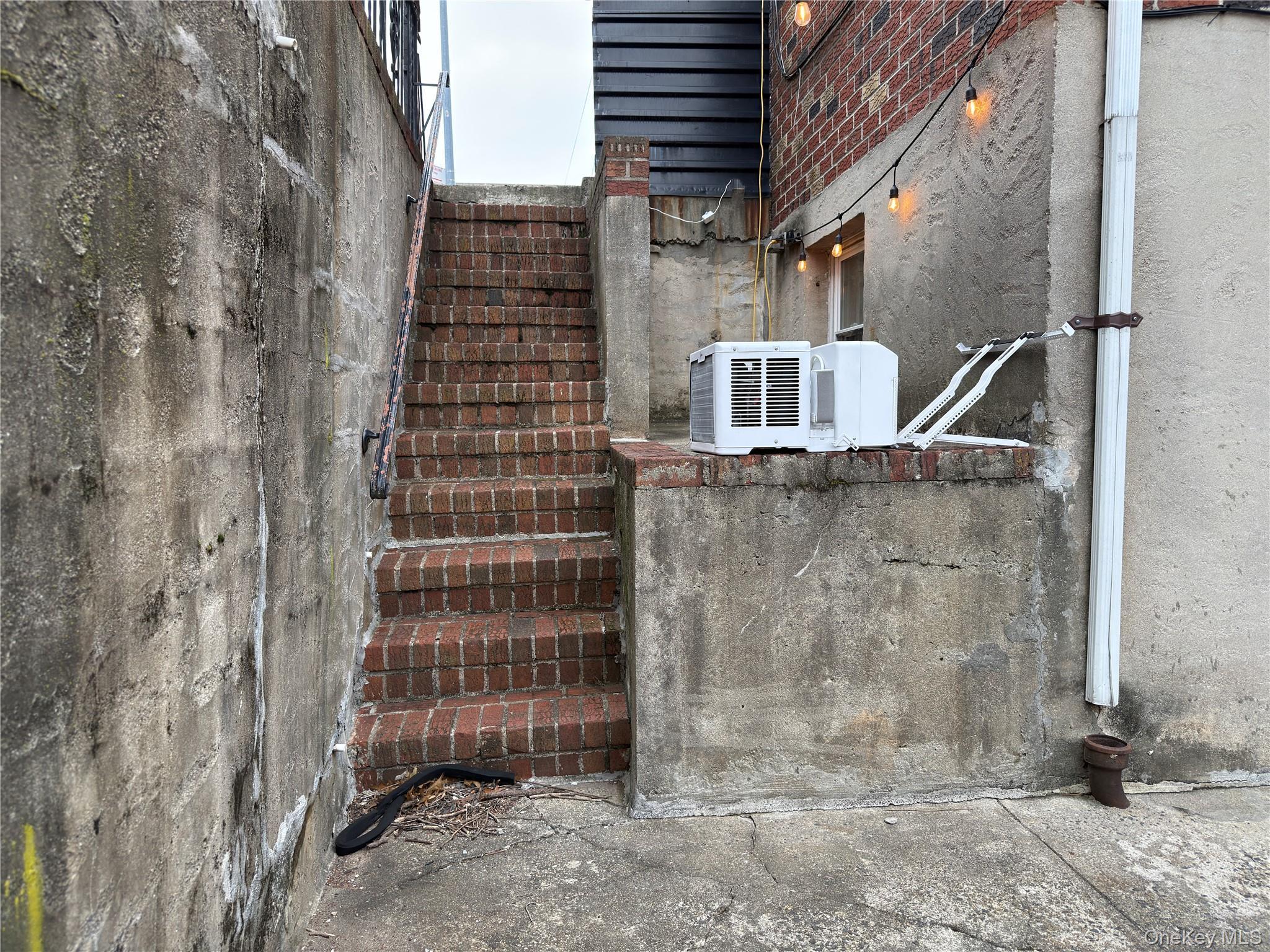 Single Family 69th  Queens, NY 11378, MLS-945680-27