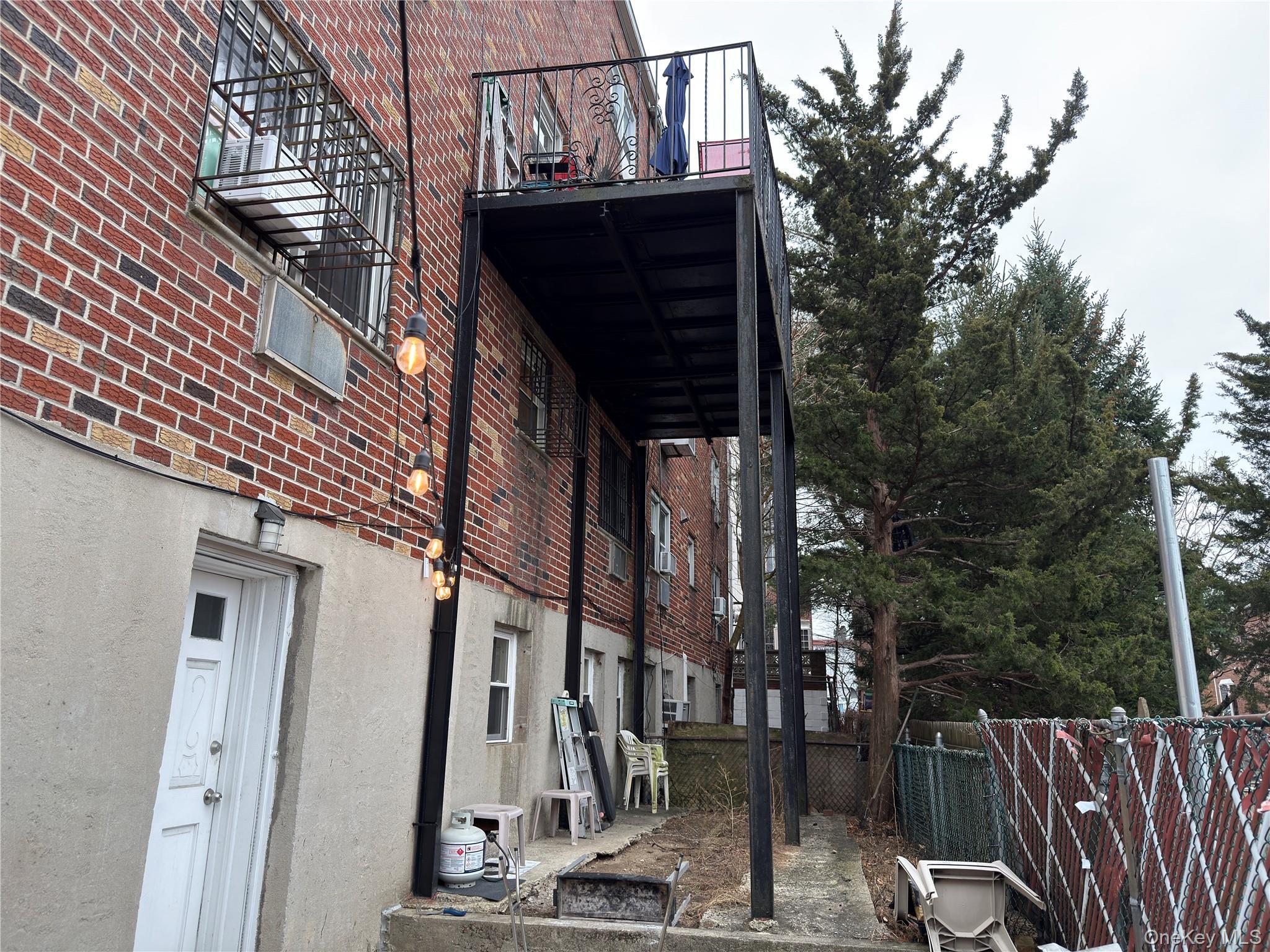 Single Family 69th  Queens, NY 11378, MLS-945680-30