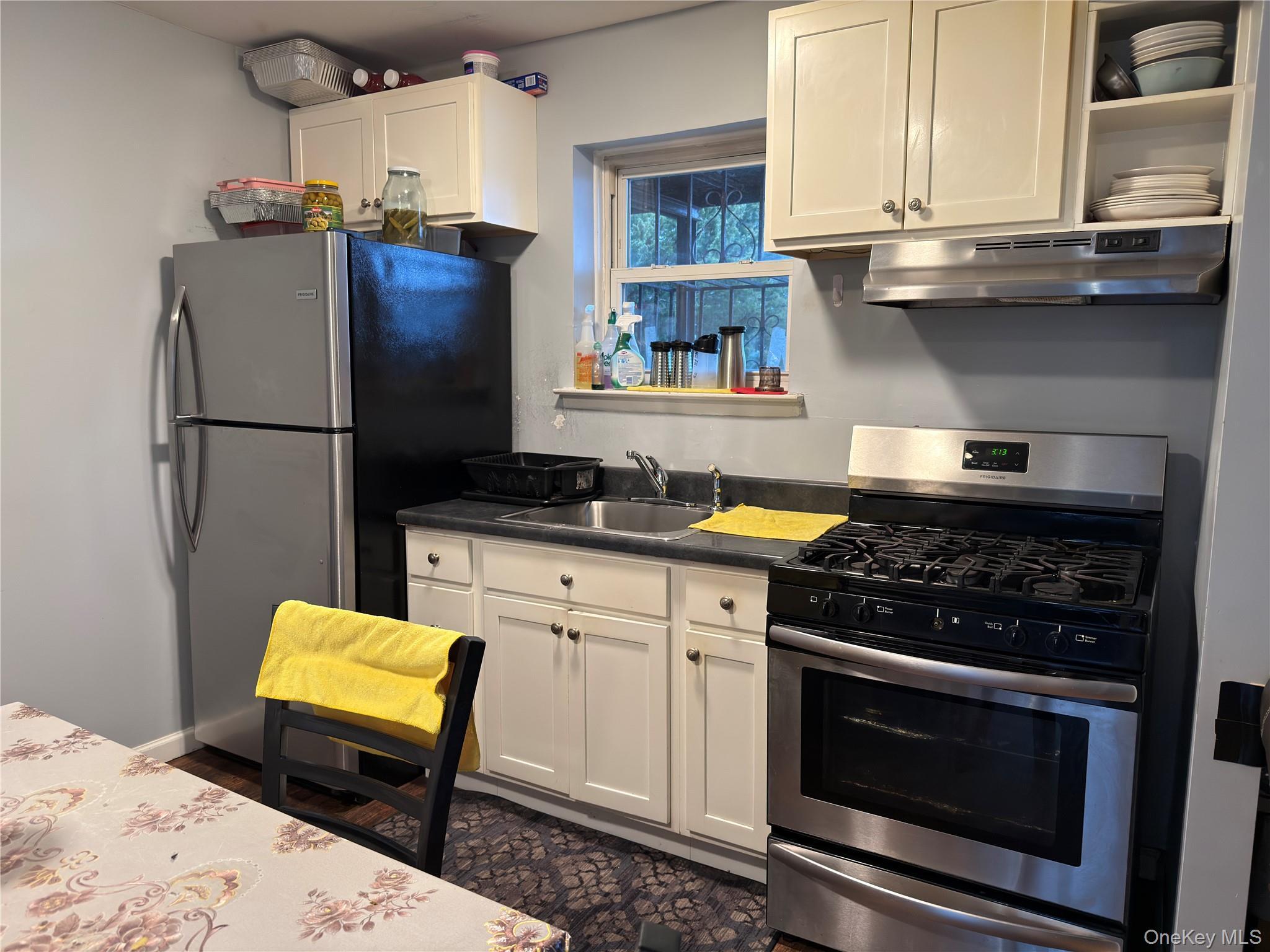 Single Family 69th  Queens, NY 11378, MLS-945680-5