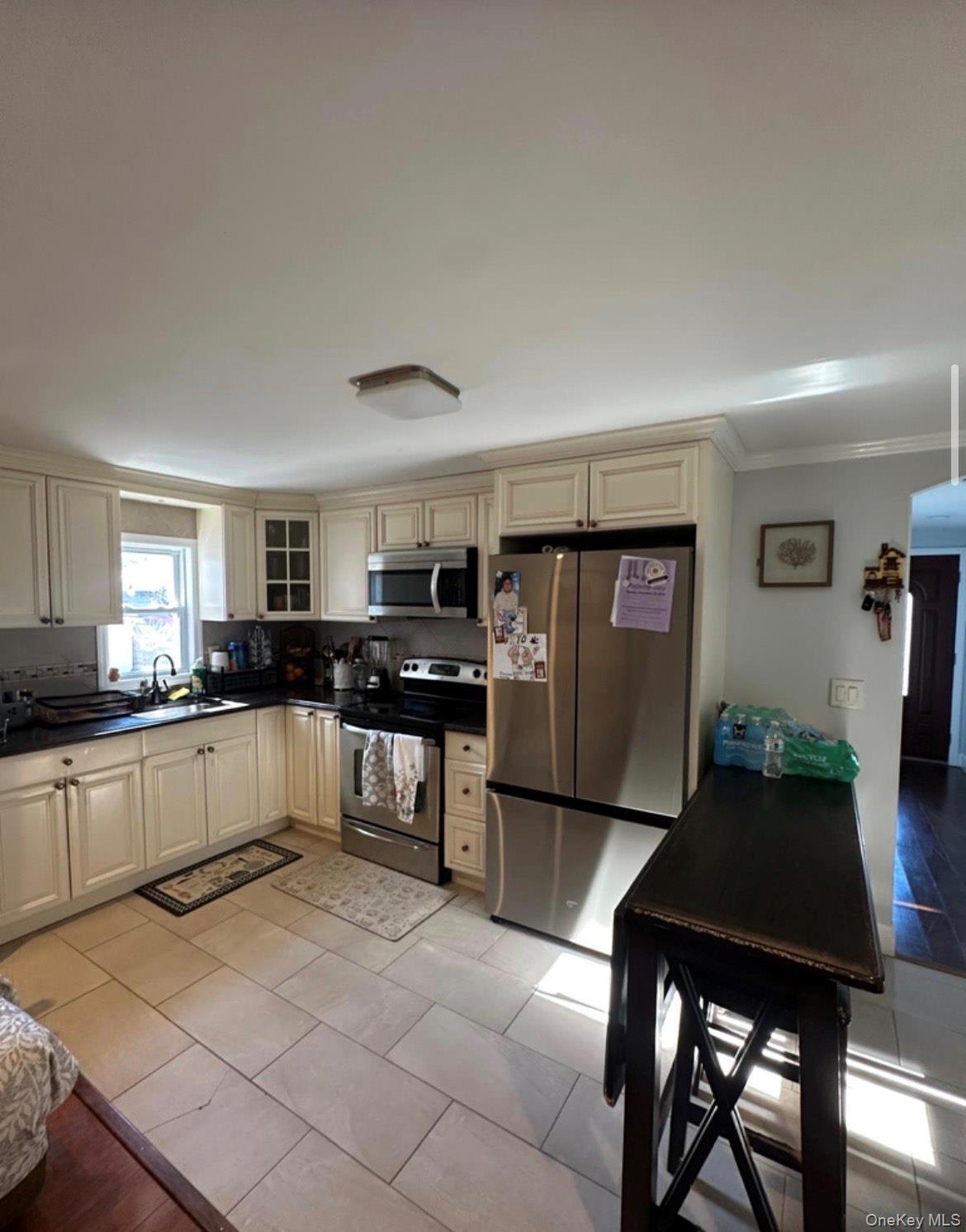 Single Family Elm  Suffolk County, NY 11706, MLS-945692-3