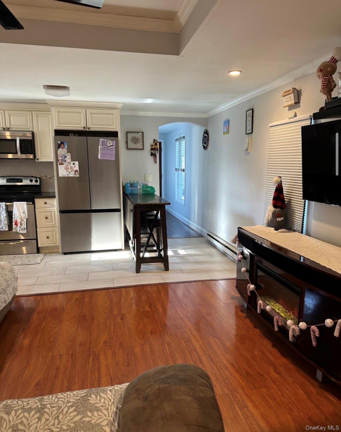 Single Family Elm  Suffolk County, NY 11706, MLS-945692-4