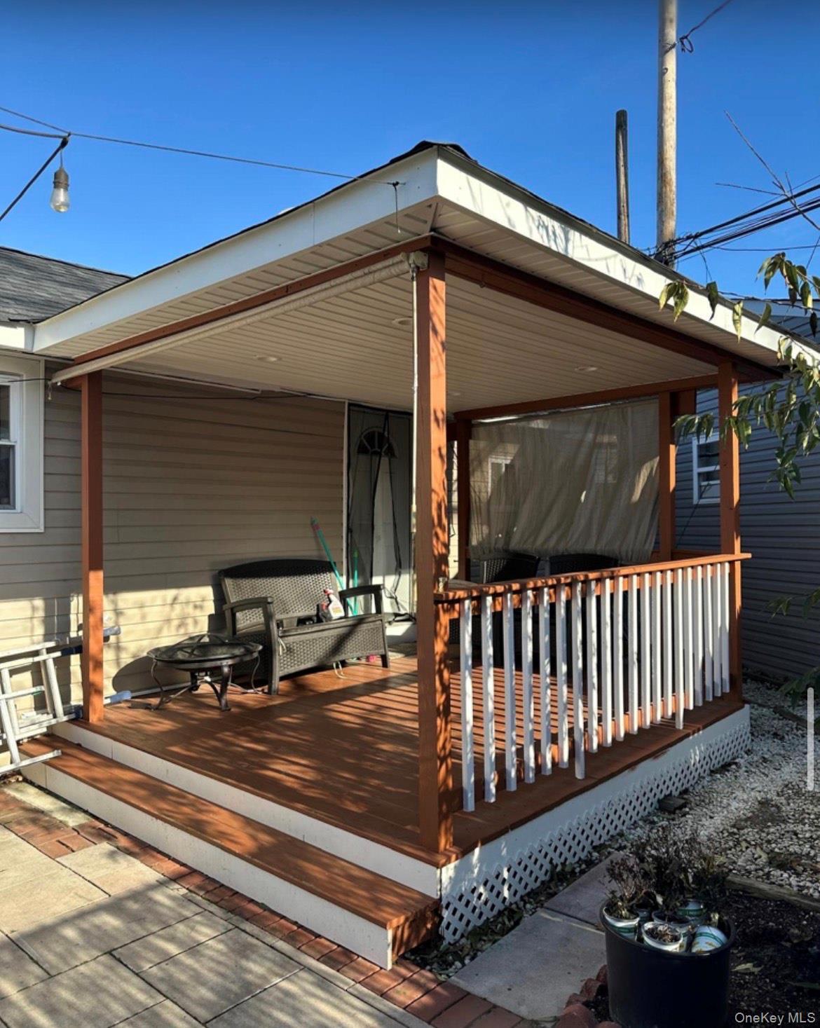 Single Family Elm  Suffolk County, NY 11706, MLS-945692-6