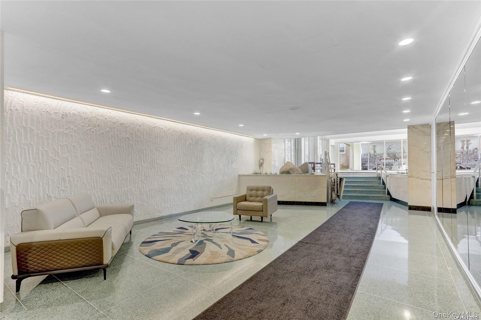 Apartment Little Neck Parkway  Queens, NY 11362, MLS-945711-6