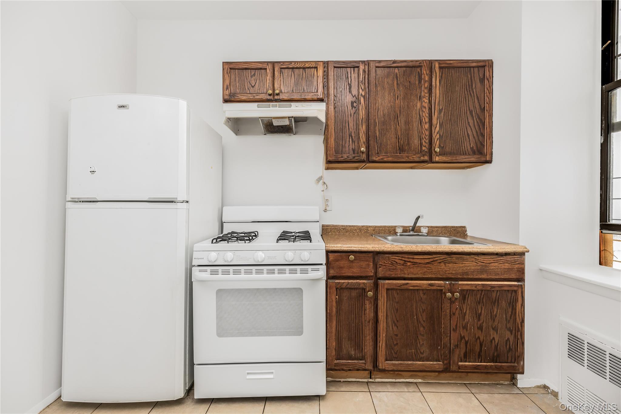 Coop Convent Manhattan, NY 10027, MLS-945719-10