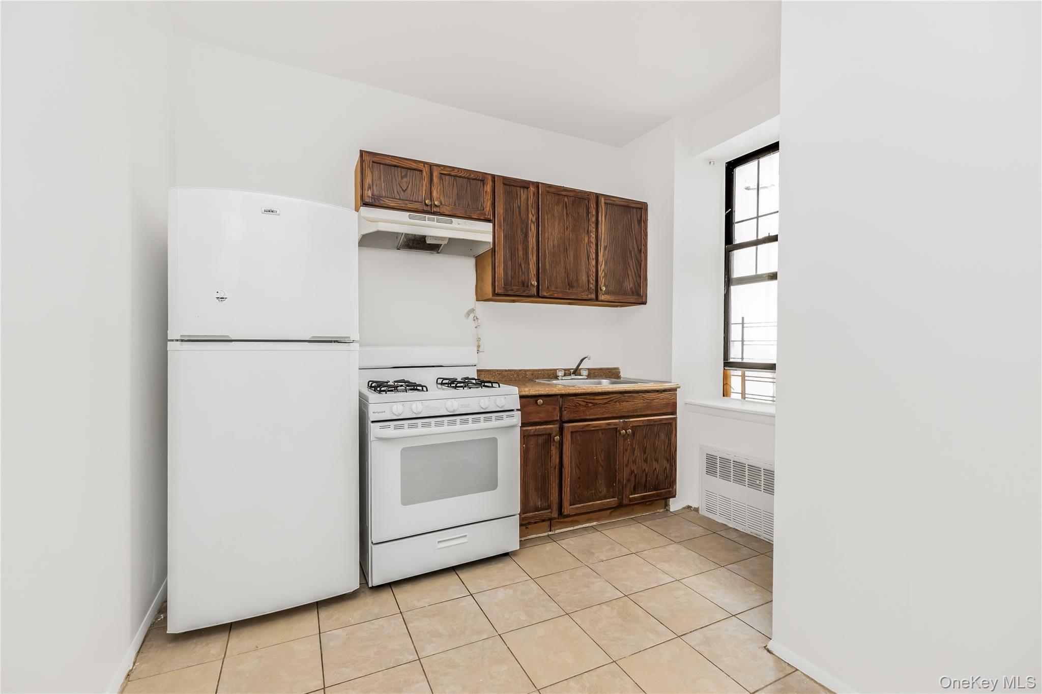 Coop Convent Manhattan, NY 10027, MLS-945719-12