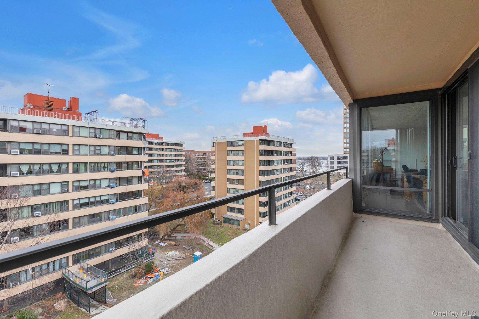 Coop 9th Ave  Queens, NY 11357, MLS-945730-9