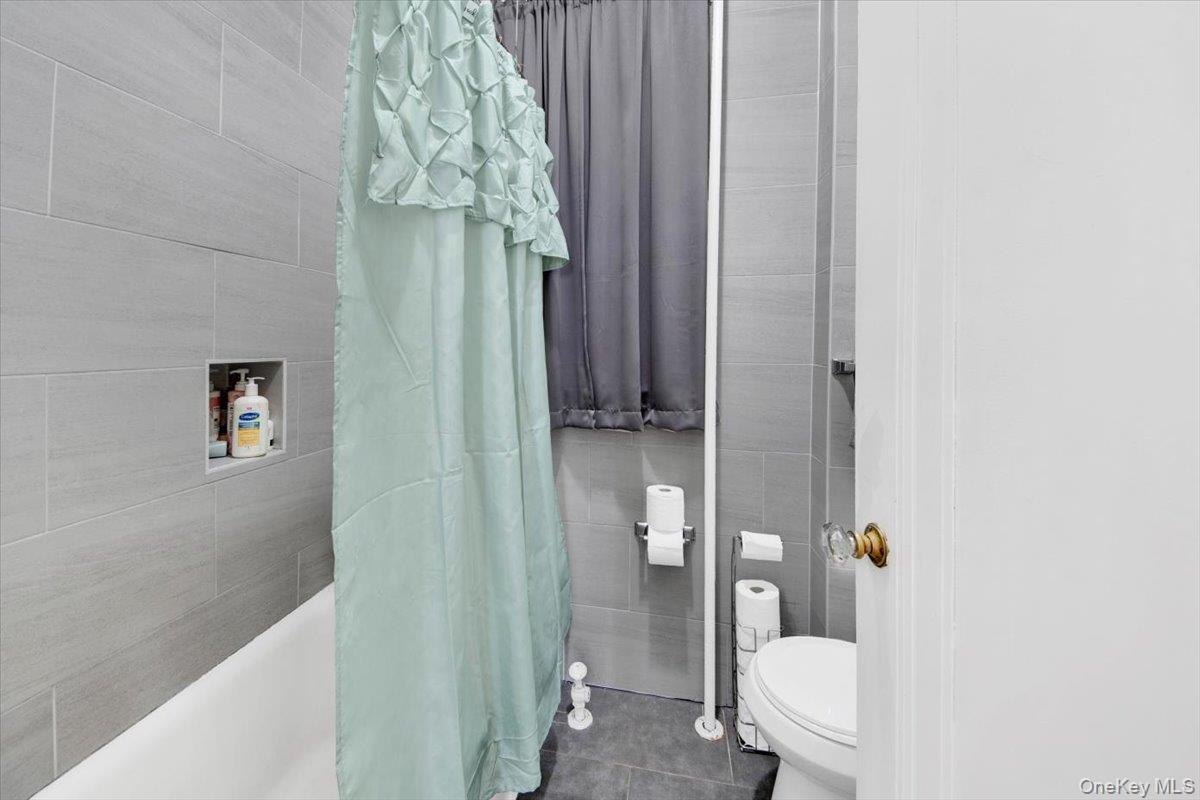 Single Family Morgan  Bronx, NY 10469, MLS-945736-12