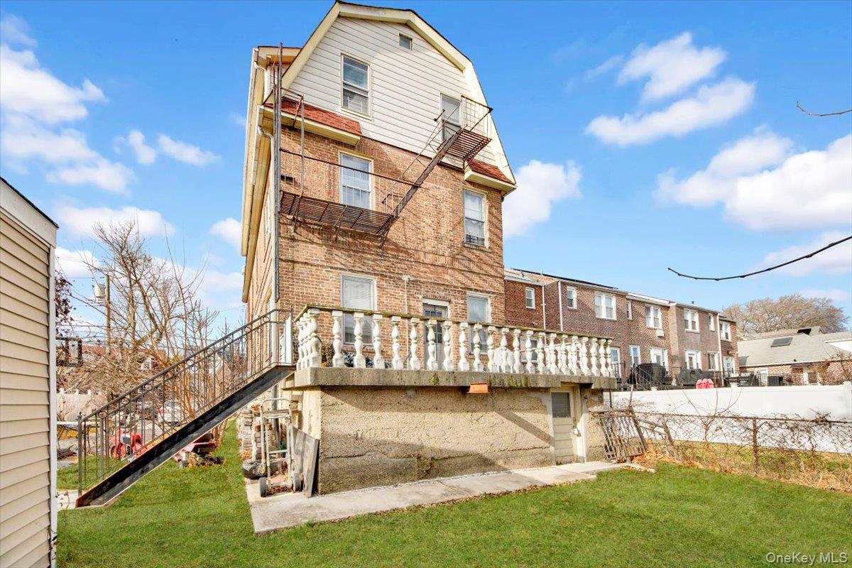 Single Family Morgan  Bronx, NY 10469, MLS-945736-2