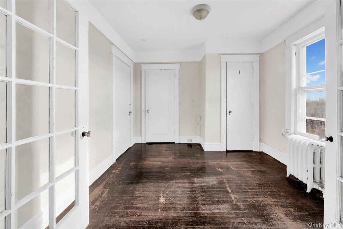 Single Family Morgan  Bronx, NY 10469, MLS-945736-25