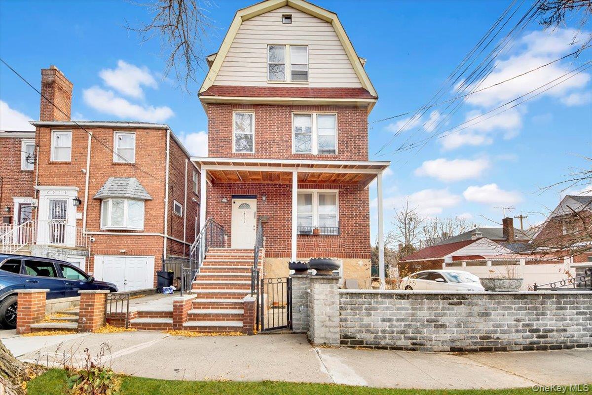 Single Family Morgan  Bronx, NY 10469, MLS-945736-35