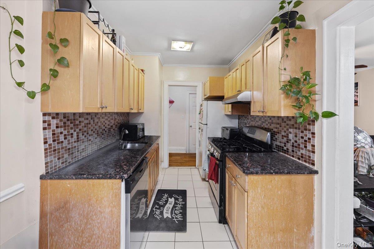 Condo Main  Westchester County, NY 10601, MLS-945789-6