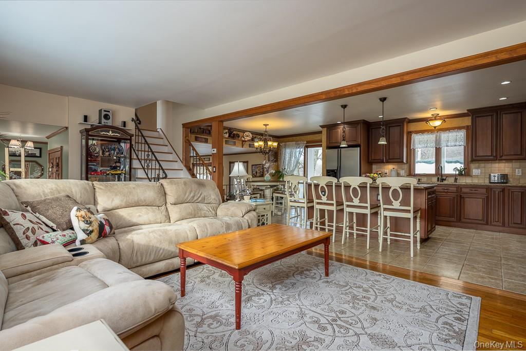 Single Family Georgian  Rockland County, NY 10980, MLS-945832-3