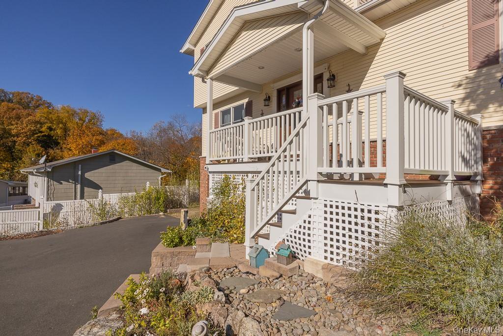 Single Family Georgian  Rockland County, NY 10980, MLS-945832-8