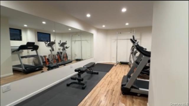 Condo 28th  Queens, NY 11102, MLS-945835-2