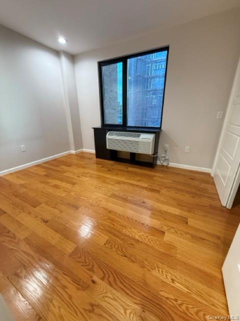 Condo 28th  Queens, NY 11102, MLS-945835-4