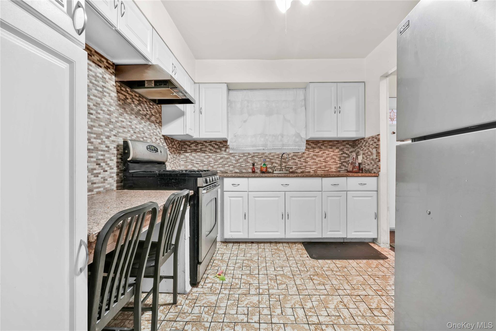 Single Family Schenck  Brooklyn, NY 11207, MLS-945867-10