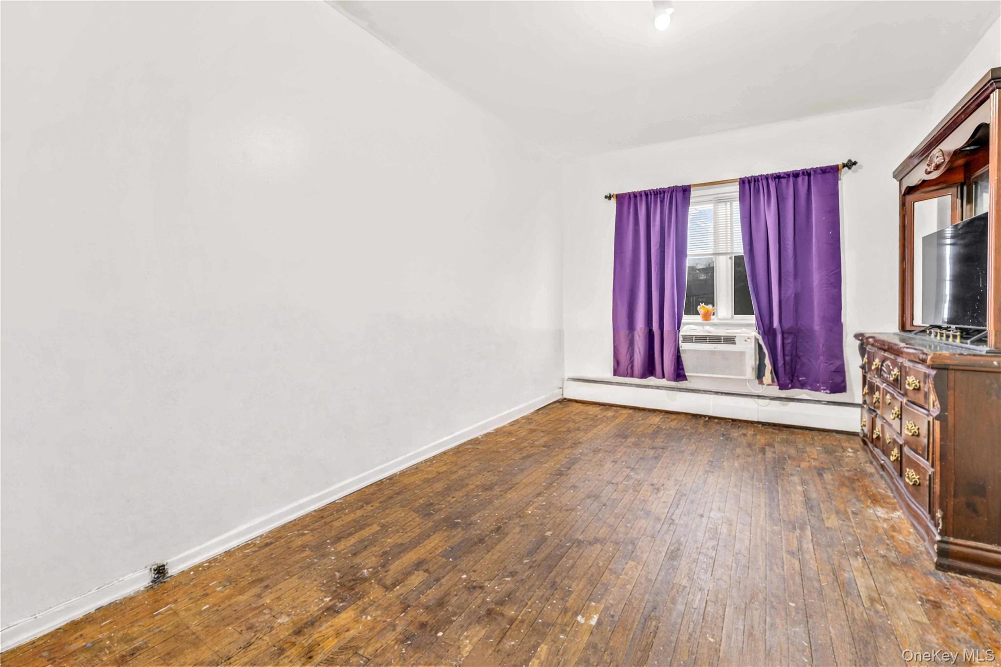 Single Family Schenck  Brooklyn, NY 11207, MLS-945867-4