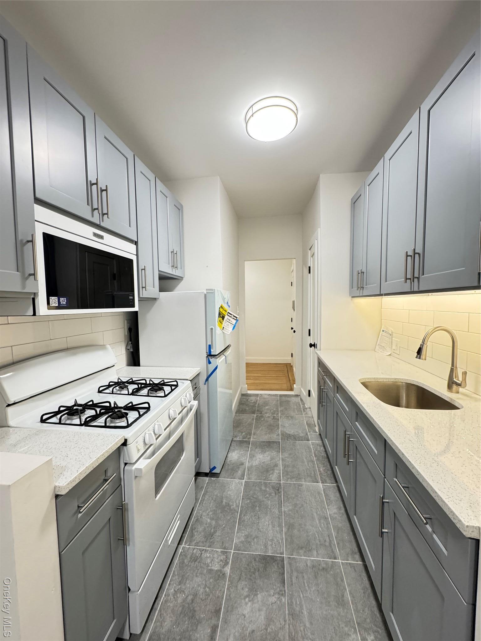 Coop Mathews Ave  Bronx, NY 10467, MLS-945877-2