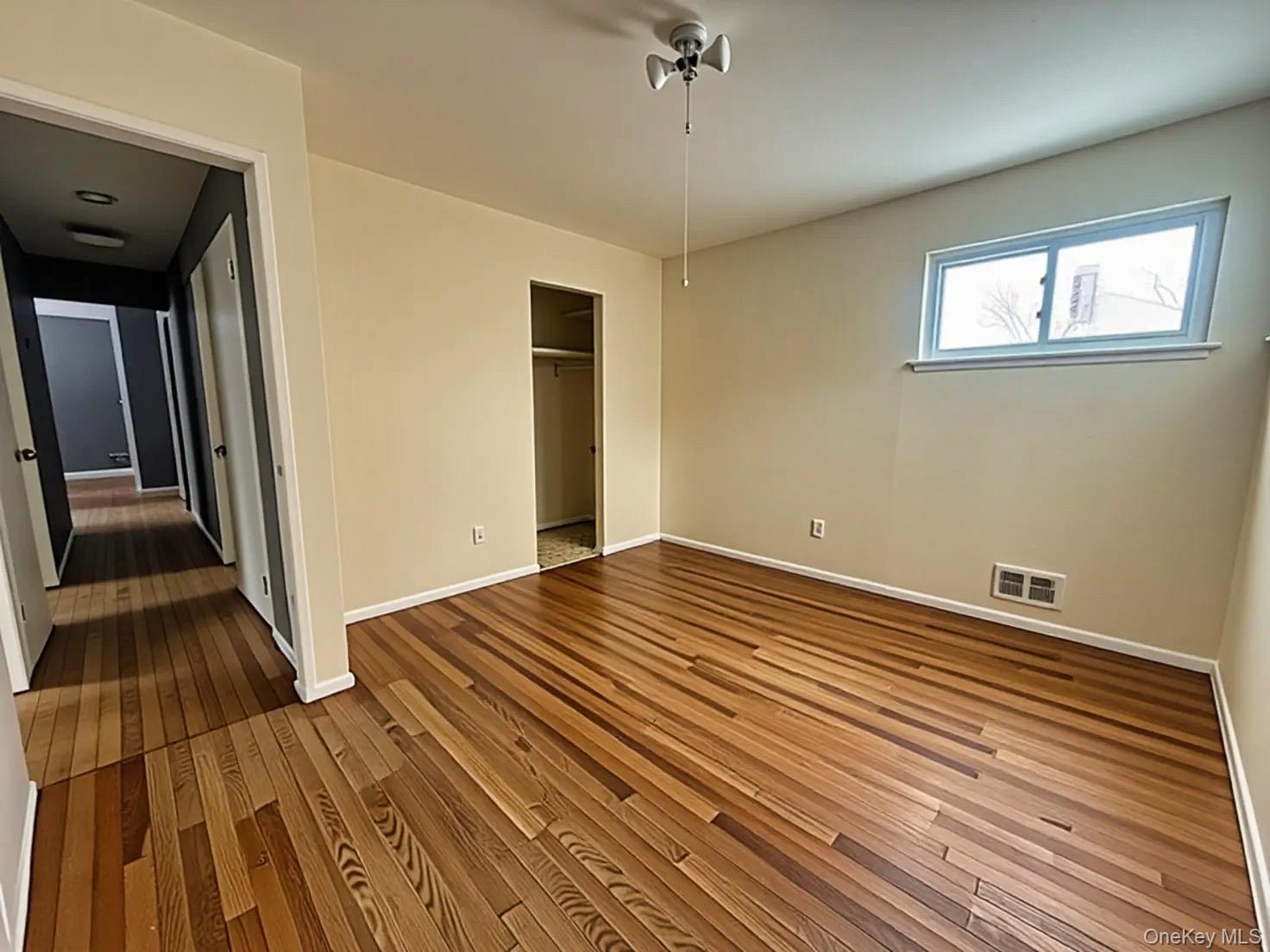 Single Family Eagle  Suffolk County, NY 11763, MLS-945906-16