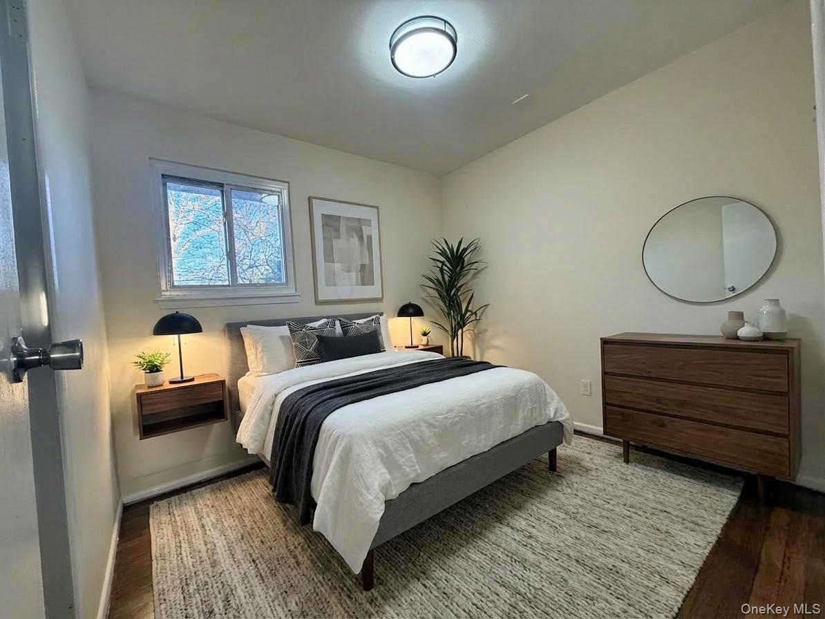 Single Family Eagle  Suffolk County, NY 11763, MLS-945906-21