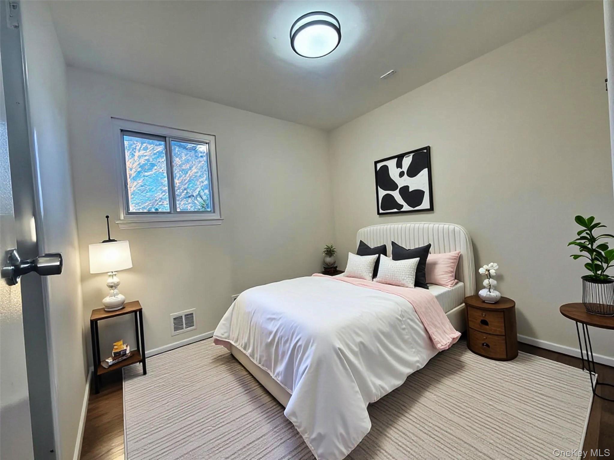 Single Family Eagle  Suffolk County, NY 11763, MLS-945906-22