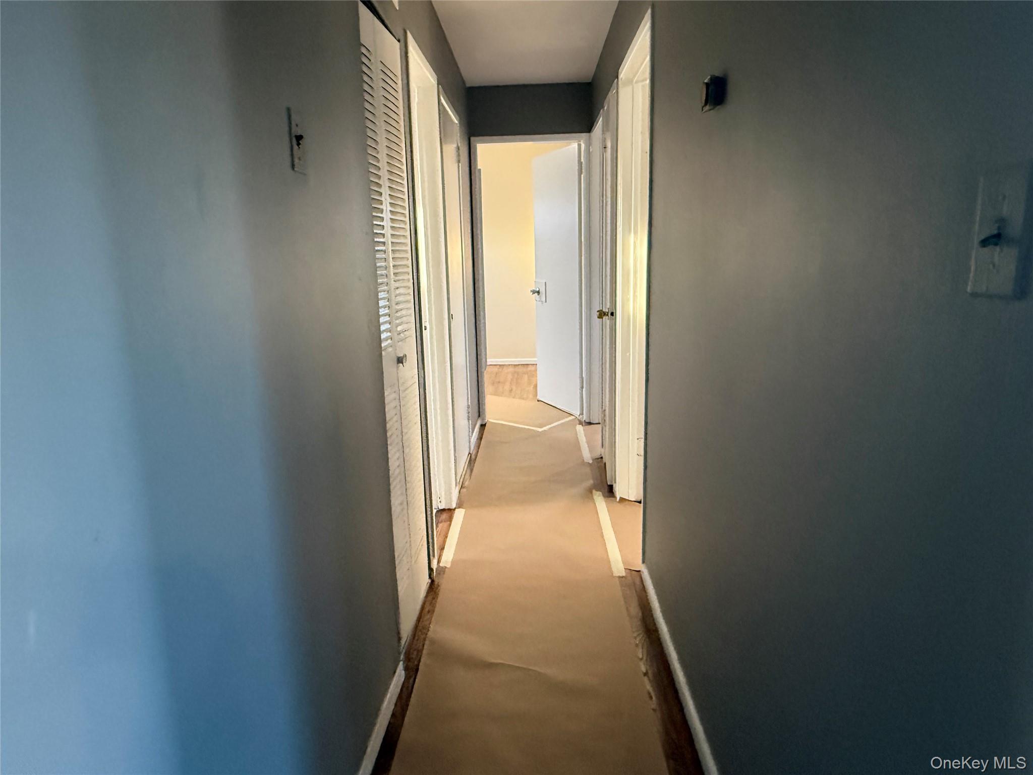 Single Family Eagle  Suffolk County, NY 11763, MLS-945906-25