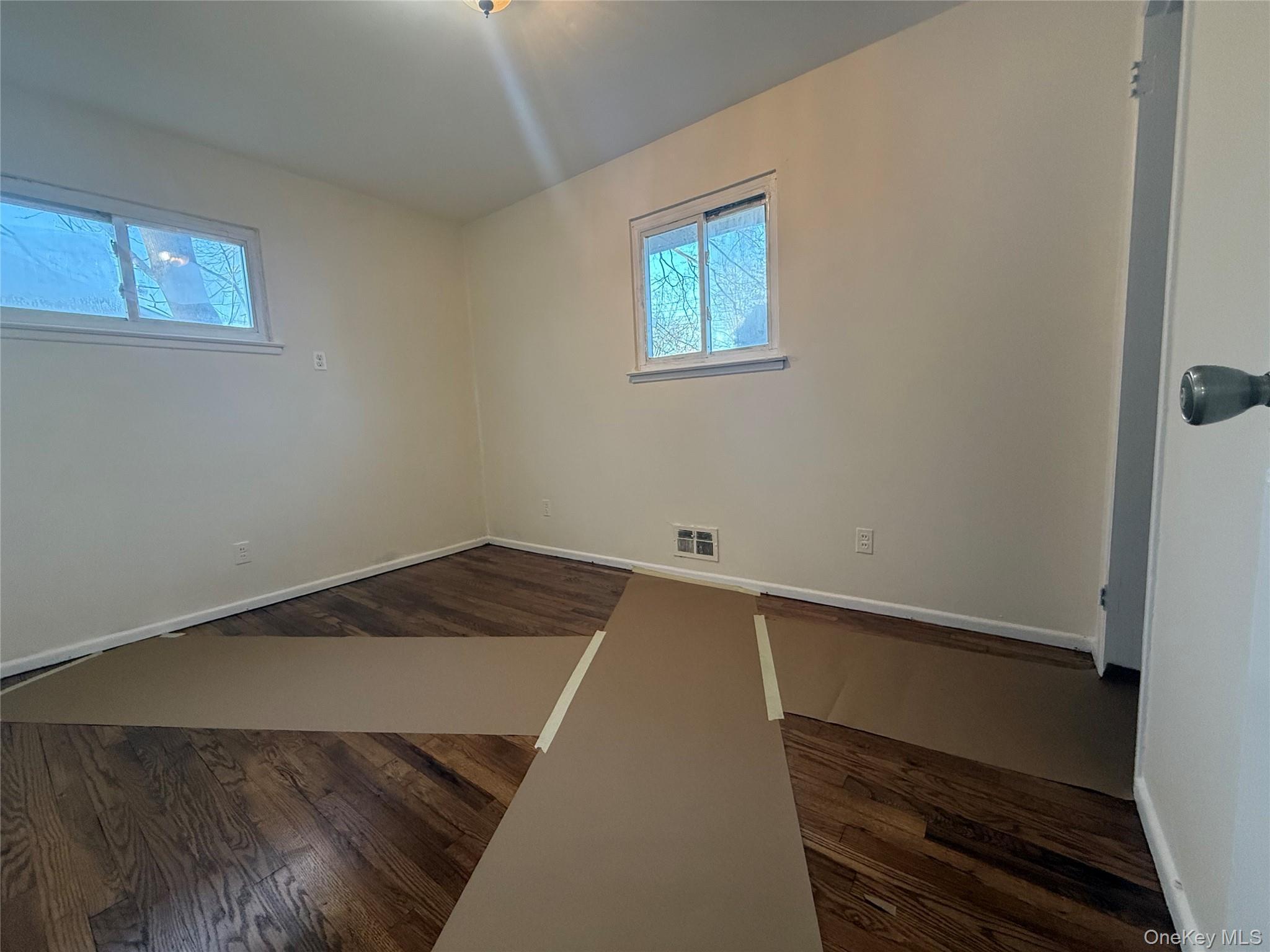 Single Family Eagle  Suffolk County, NY 11763, MLS-945906-28