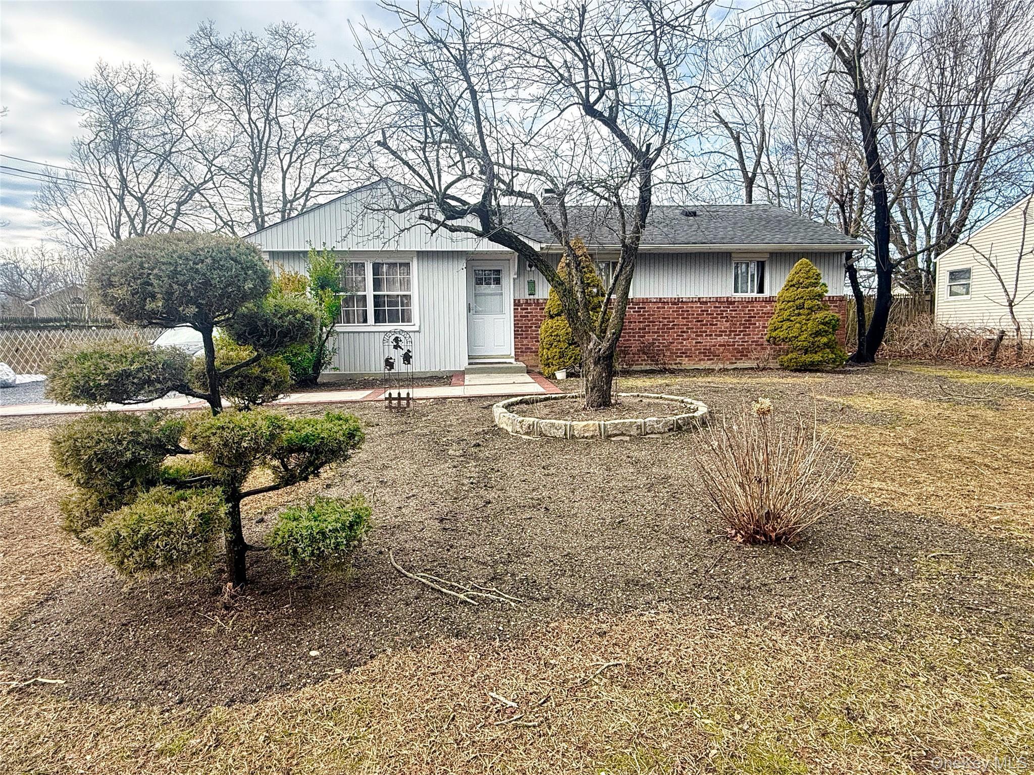 Single Family Eagle  Suffolk County, NY 11763, MLS-945906-39