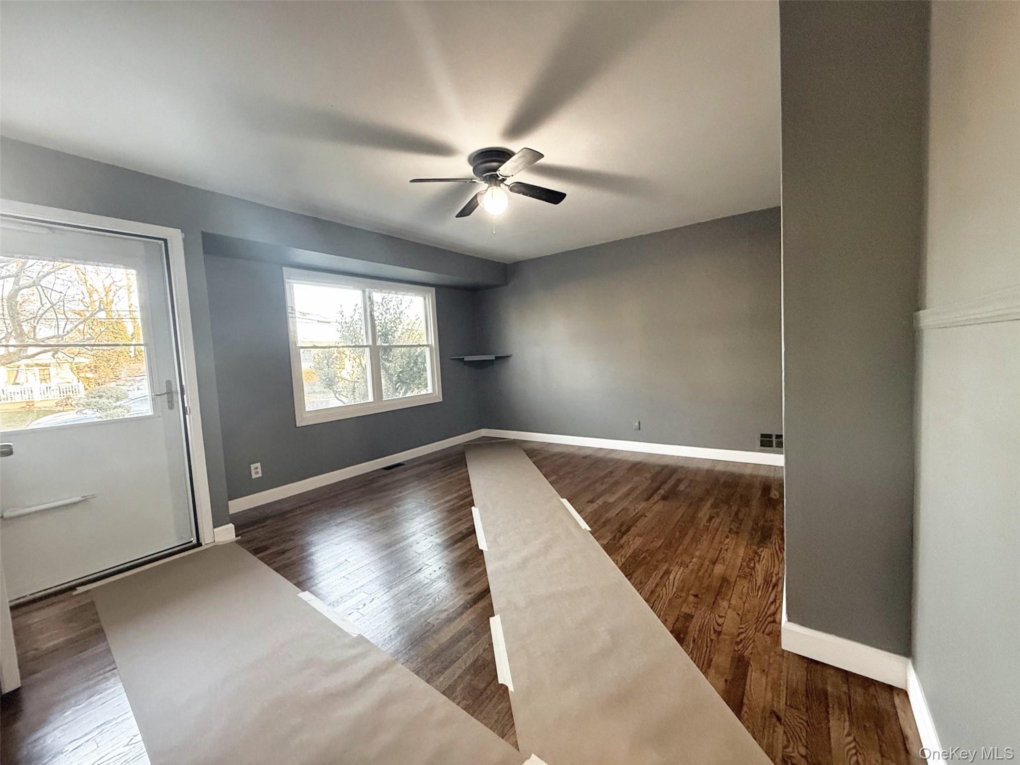 Single Family Eagle  Suffolk County, NY 11763, MLS-945906-5