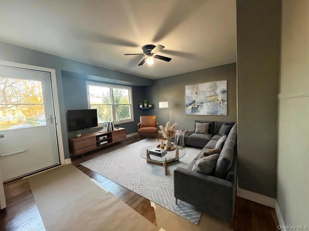 Single Family Eagle  Suffolk County, NY 11763, MLS-945906-6