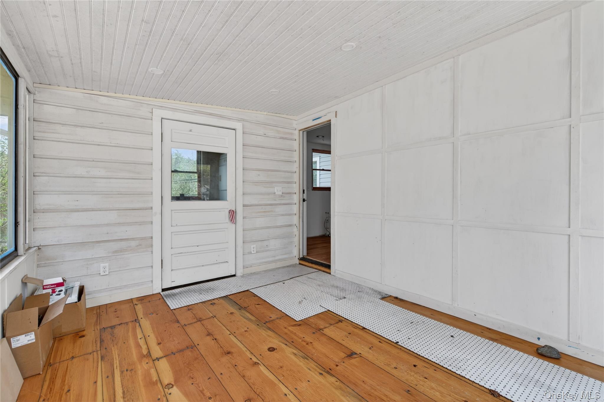 Single Family Sawkill Park  Ulster County, NY 12401, MLS-945922-4