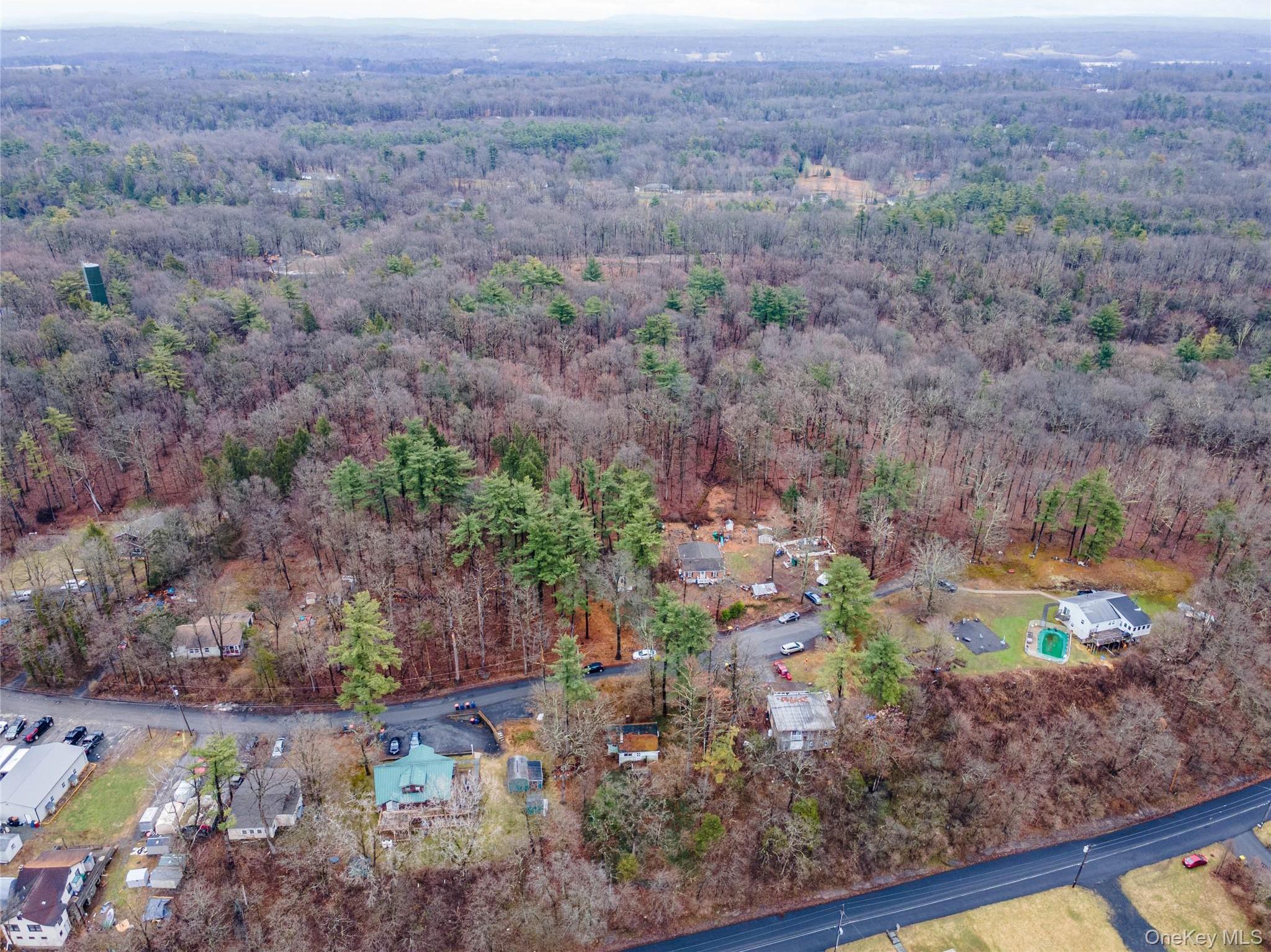 Single Family South  Ulster County, NY 12477, MLS-945933-6