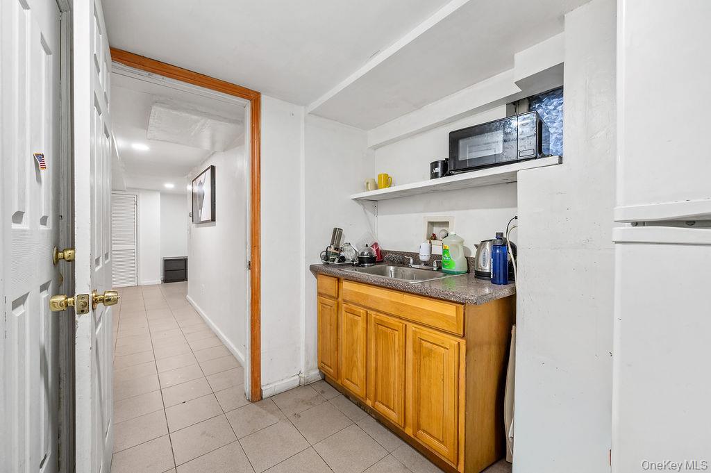 Single Family Humphreys Queens, NY 11369, MLS-945941-26