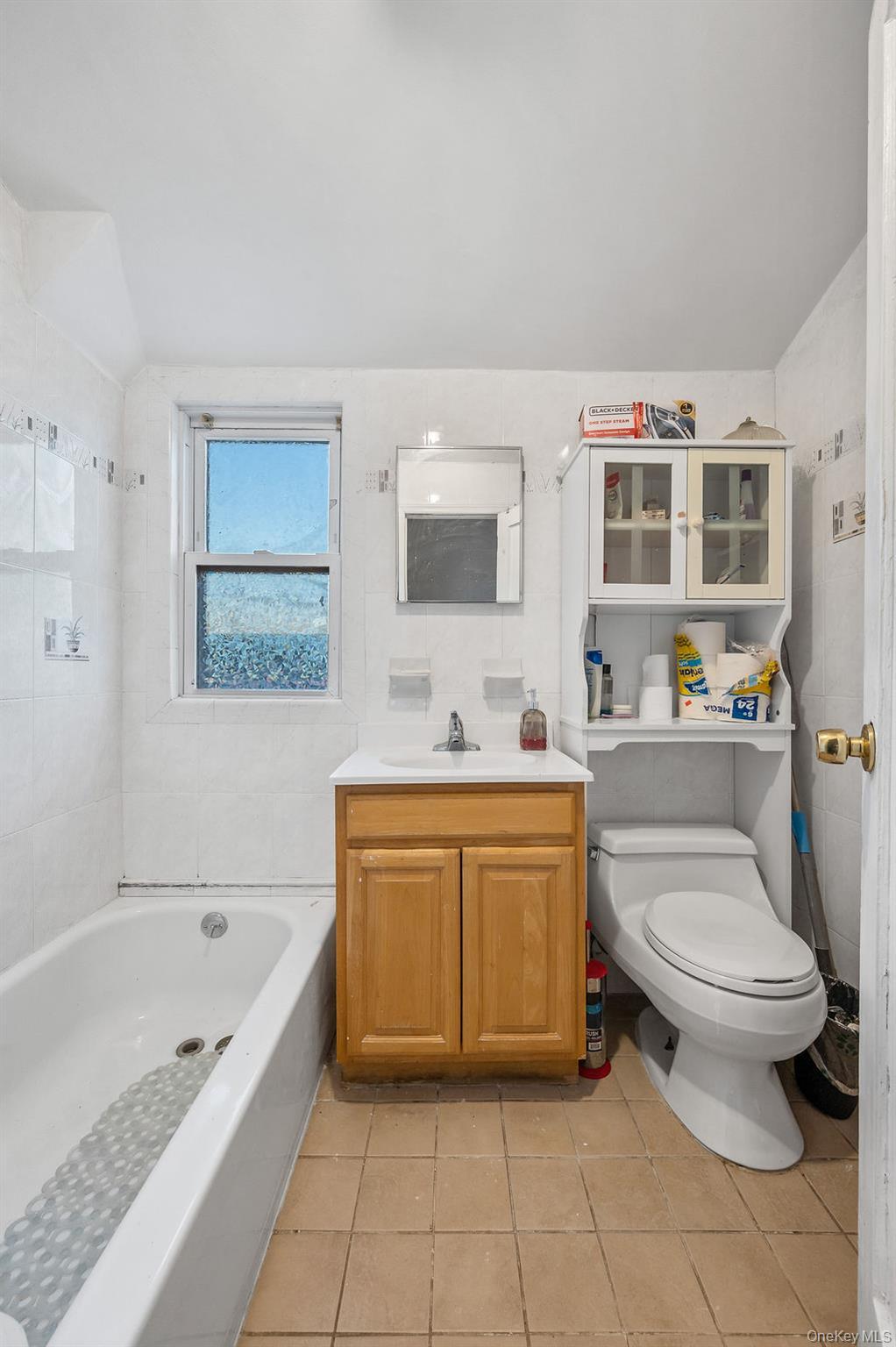 Single Family Humphreys  Queens, NY 11369, MLS-945941-34