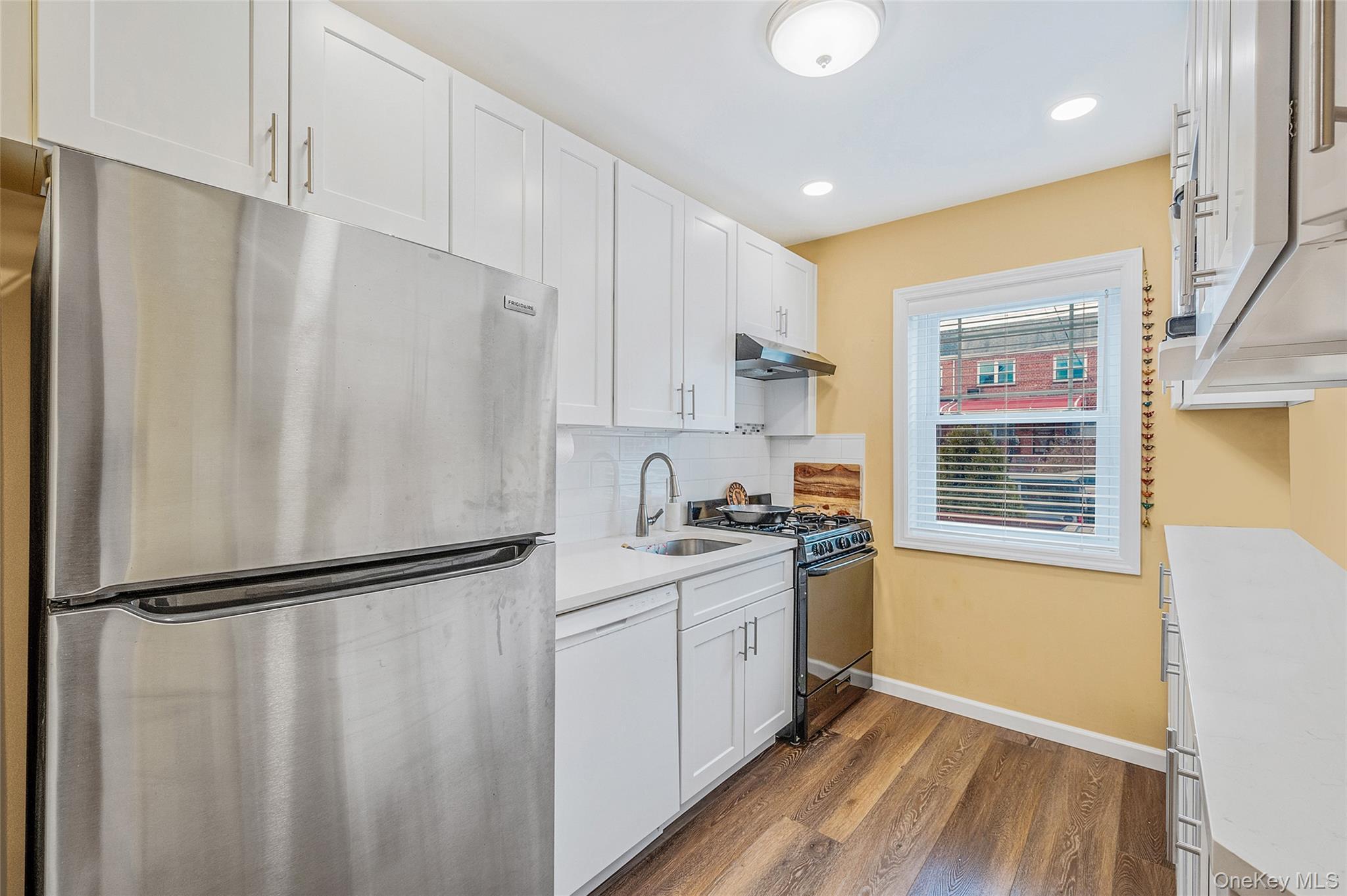 Single Family 70th  Queens, NY 11378, MLS-945960-5