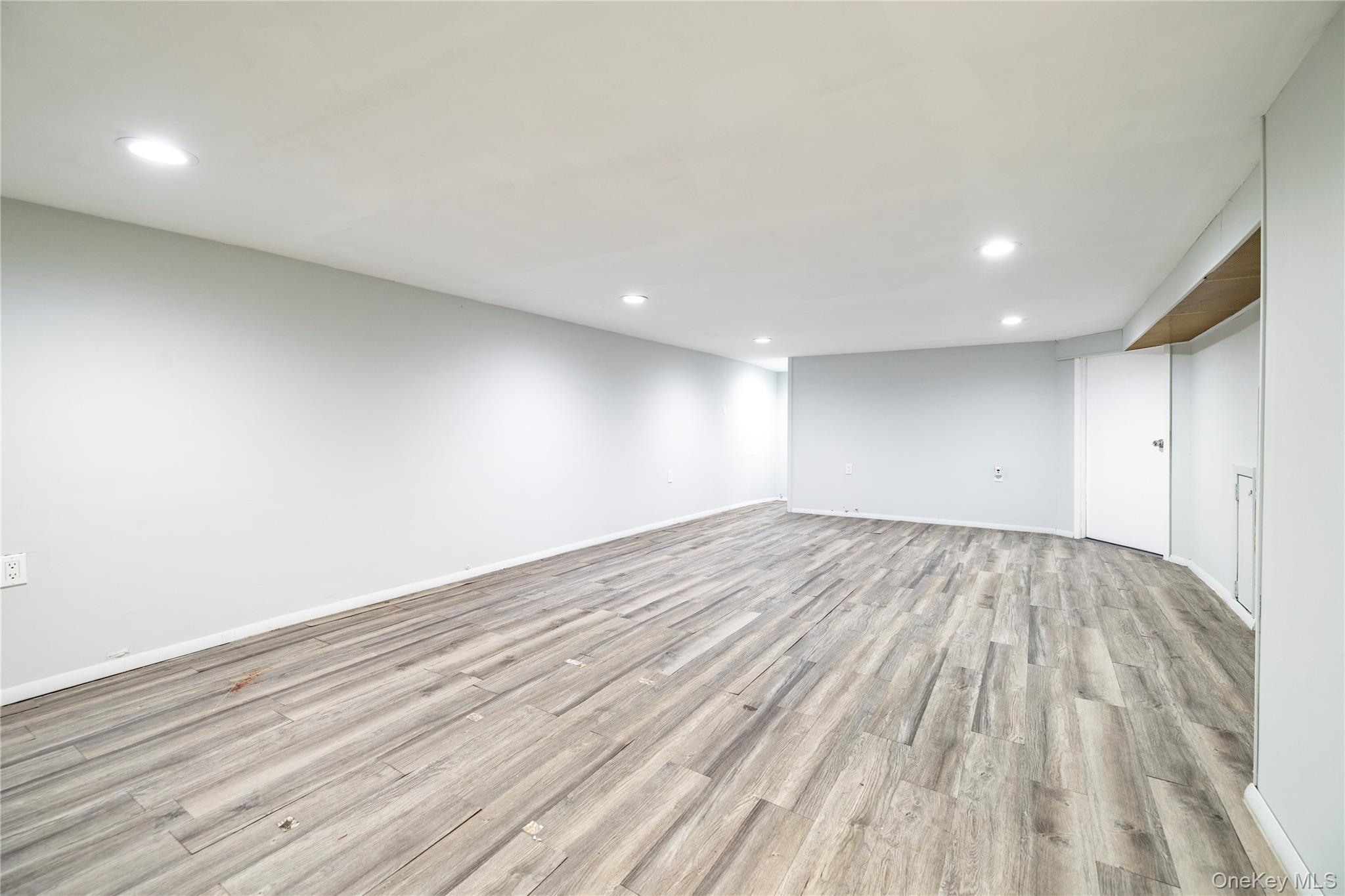 Single Family Exeter  Queens, NY 11375, MLS-946011-14