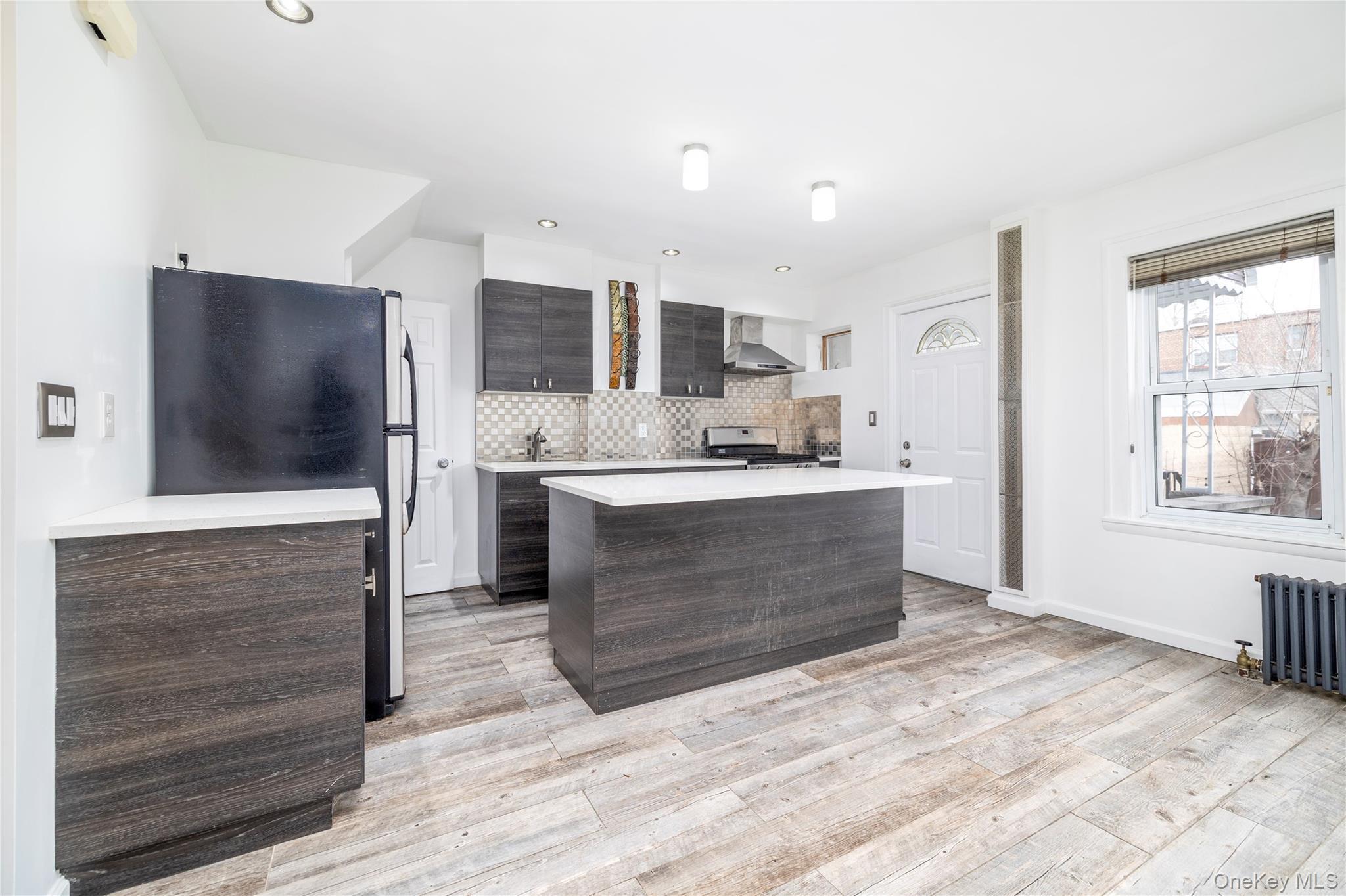 Single Family Exeter  Queens, NY 11375, MLS-946011-5