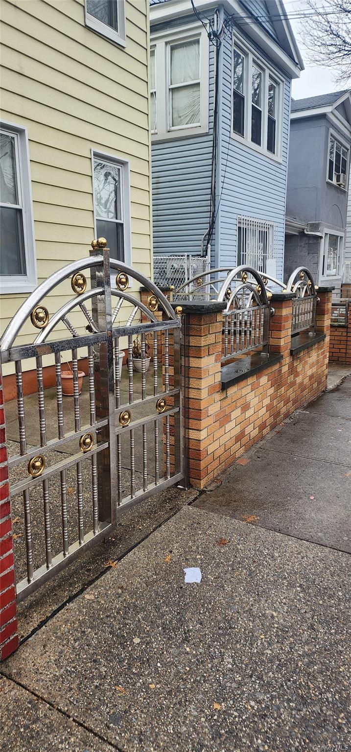 Single Family Corona  Queens, NY 11368, MLS-946032-2