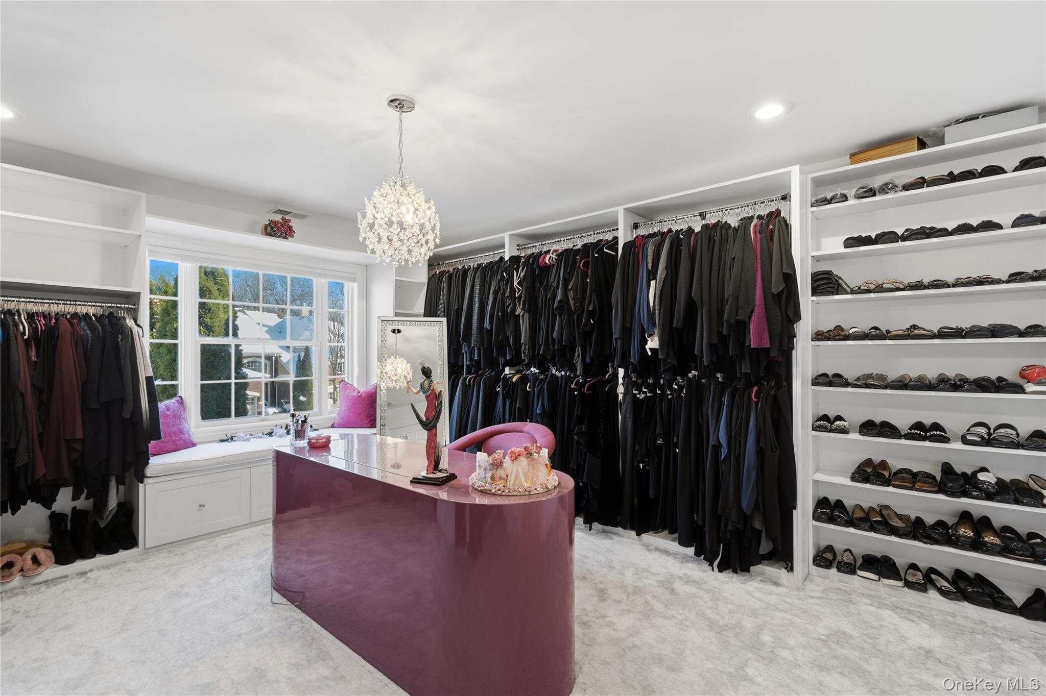 Condo Hathaway  Nassau County, NY 11030, MLS-946048-19