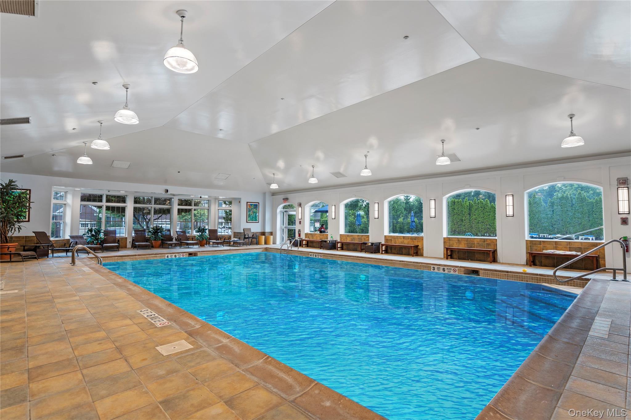 Condo Hathaway  Nassau County, NY 11030, MLS-946048-27