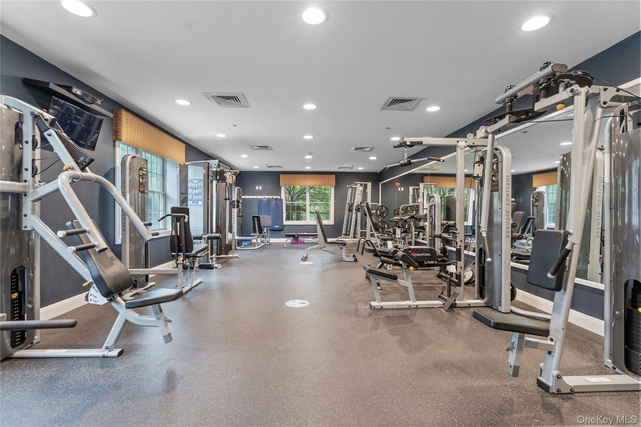 Condo Hathaway  Nassau County, NY 11030, MLS-946048-31