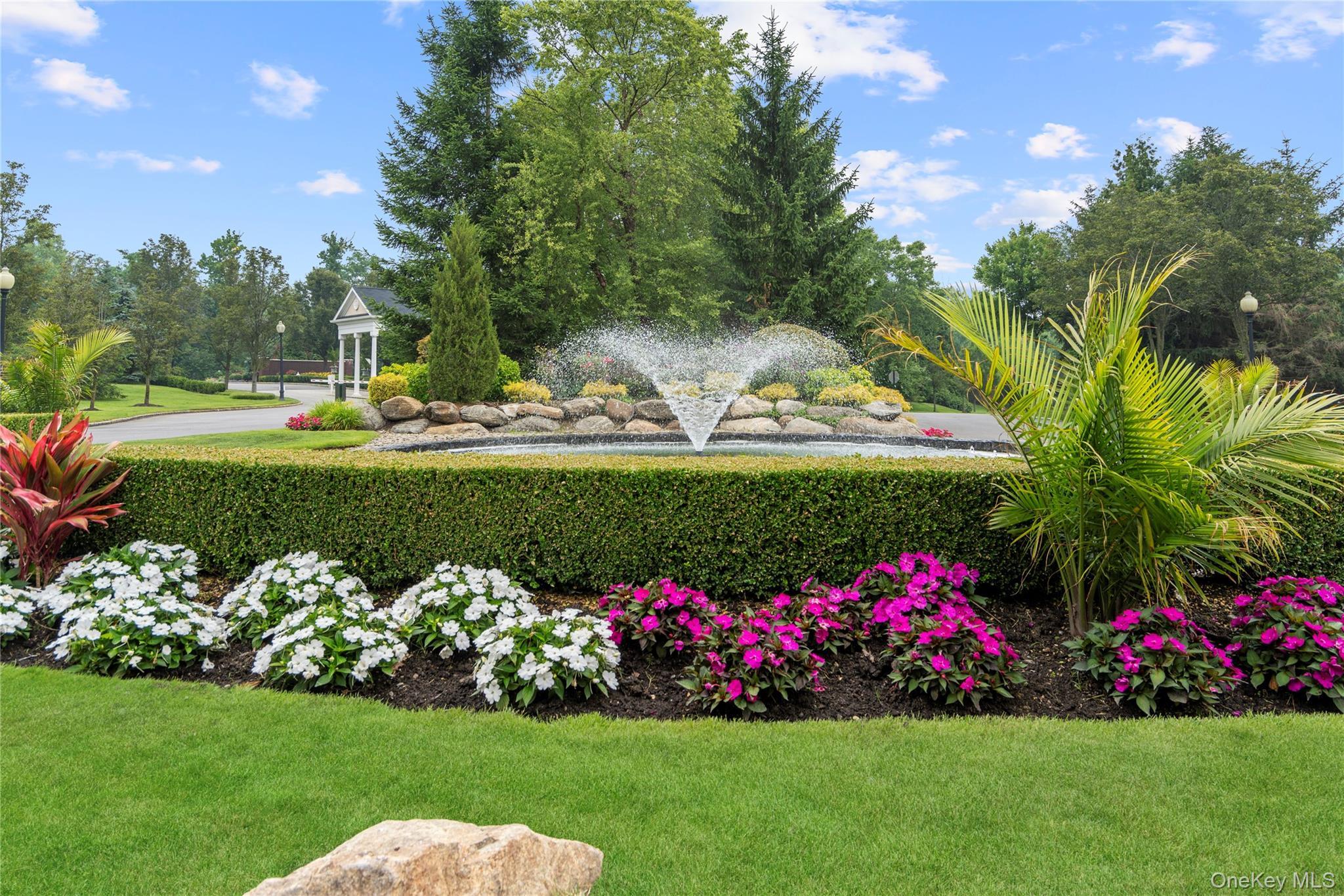 Condo Hathaway  Nassau County, NY 11030, MLS-946048-33