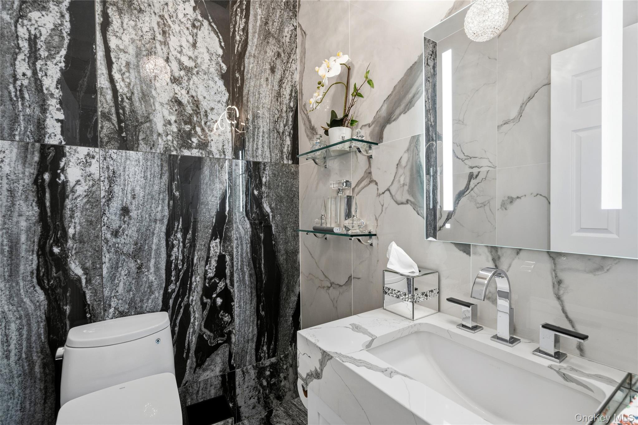 Condo Hathaway  Nassau County, NY 11030, MLS-946048-7