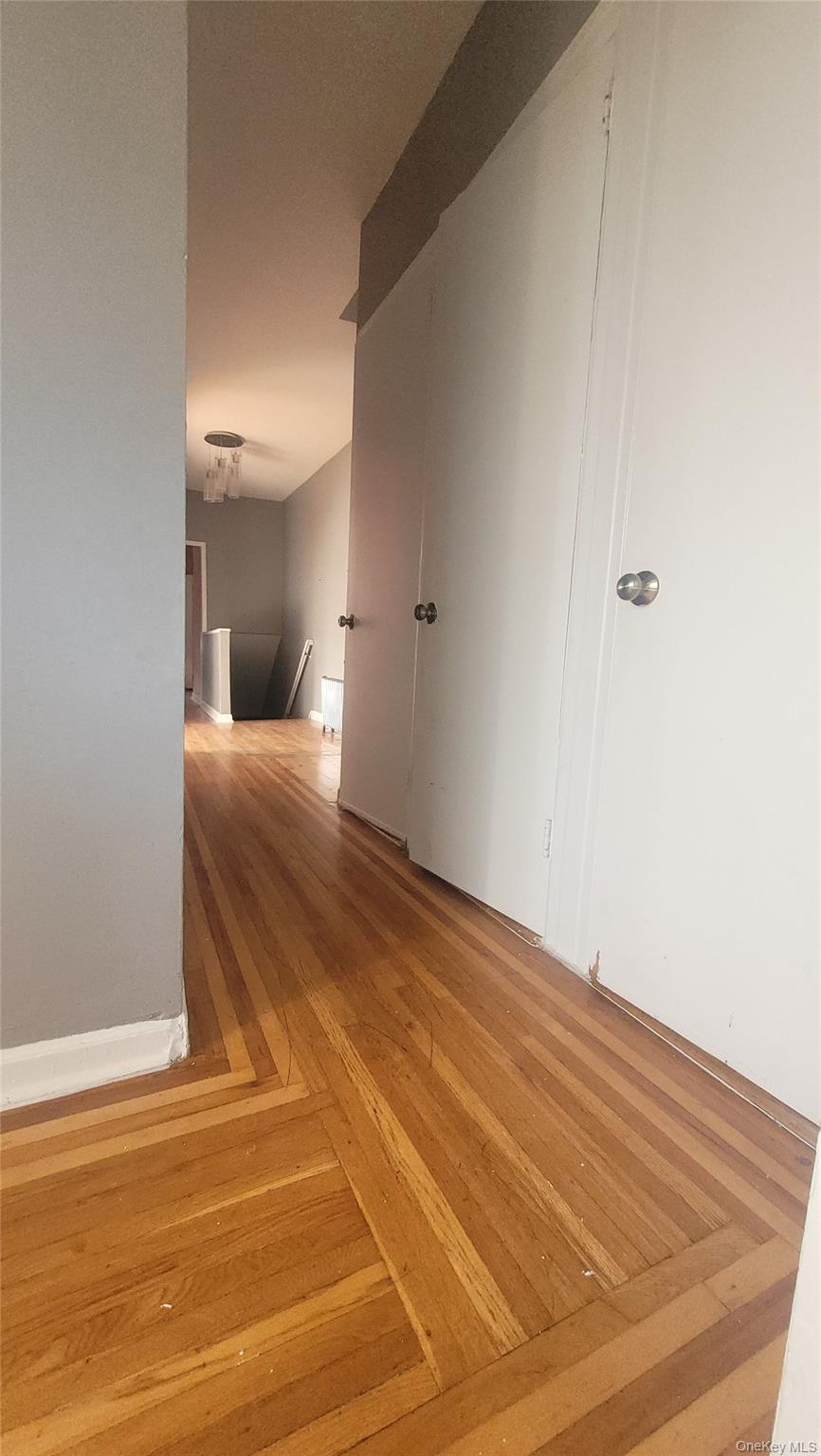 Single Family Yates  Bronx, NY 10469, MLS-946056-15