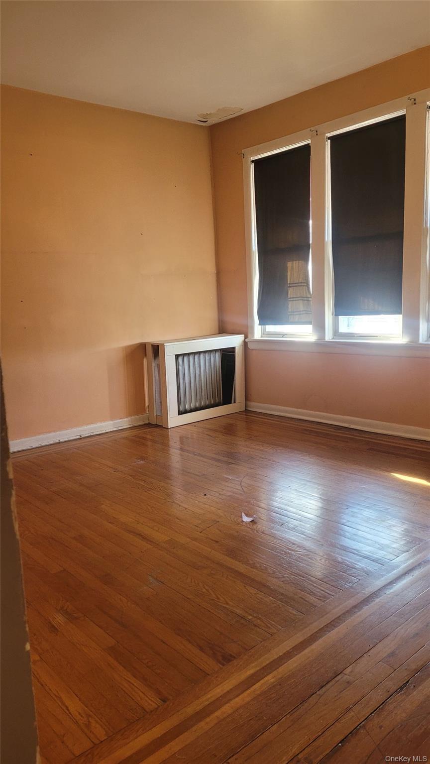 Single Family Yates  Bronx, NY 10469, MLS-946056-6