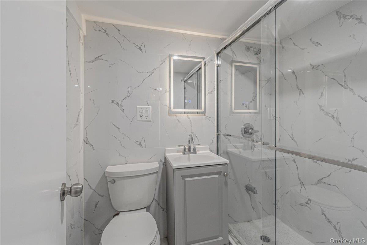 Single Family 201st  Queens, NY 11423, MLS-946058-8